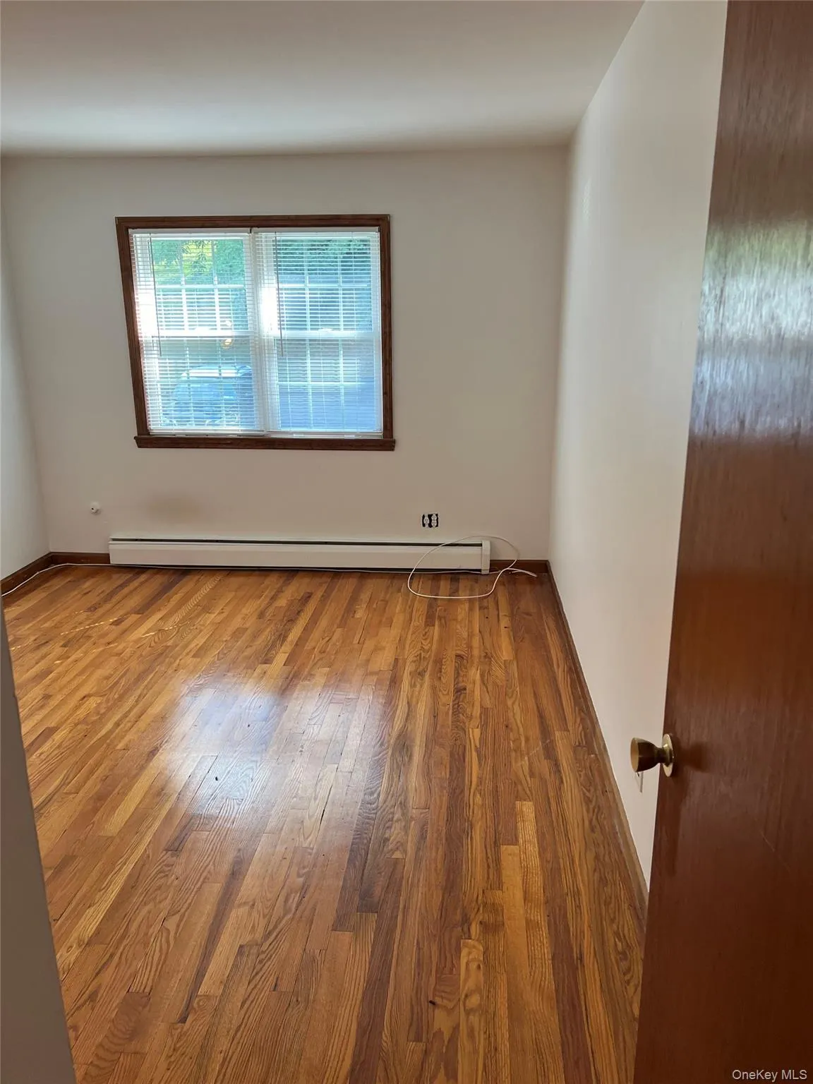 6 Colonial Road, Beacon, NY, 1 Bedroom Bedrooms, 3 Rooms Rooms,1 BathroomBathrooms,Residential Lease,For Rent,Colonial,0,1017677 6 Colonial Road, Beacon, NY, 1 Bedroom Bedrooms, 3 Rooms Rooms,1 BathroomBathrooms,Residential Lease,For Rent,Colonial,0,1017677
