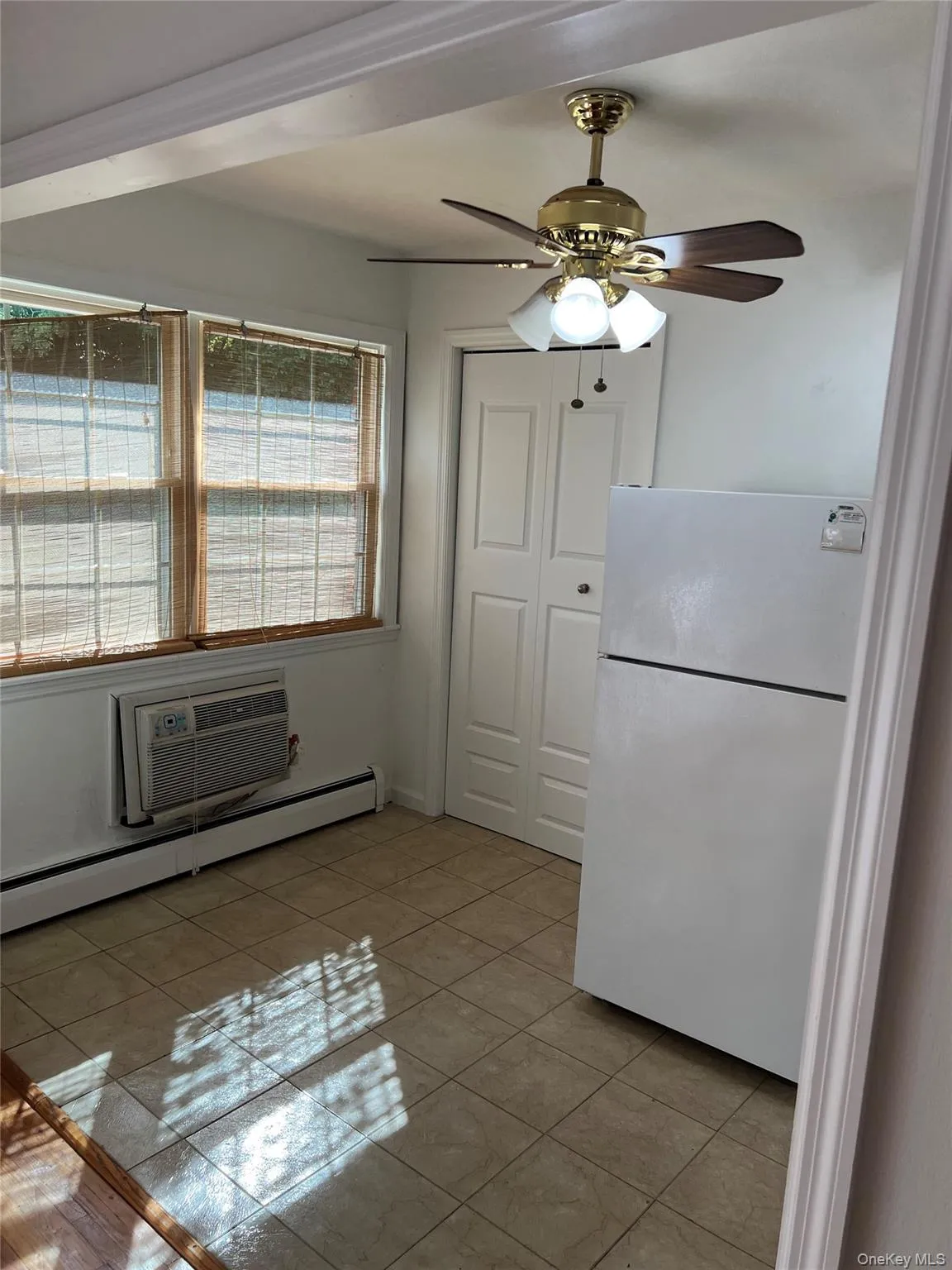 6 Colonial Road, Beacon, NY, 1 Bedroom Bedrooms, 3 Rooms Rooms,1 BathroomBathrooms,Residential Lease,For Rent,Colonial,0,1017677 6 Colonial Road, Beacon, NY, 1 Bedroom Bedrooms, 3 Rooms Rooms,1 BathroomBathrooms,Residential Lease,For Rent,Colonial,0,1017677