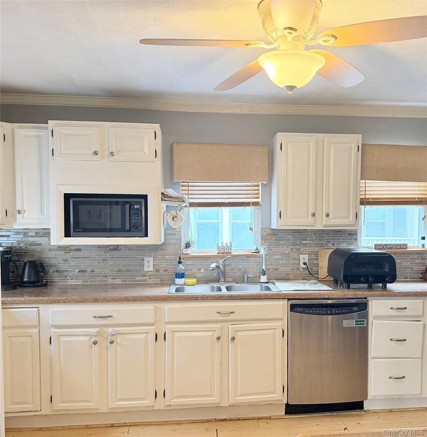 18 Pleasant Avenue, Montgomery, NY, 3 Bedrooms Bedrooms, 6 Rooms Rooms,2 BathroomsBathrooms,Residential,For Rent,Pleasant,0,1017679 18 Pleasant Avenue, Montgomery, NY, 3 Bedrooms Bedrooms, 6 Rooms Rooms,2 BathroomsBathrooms,Residential,For Rent,Pleasant,0,1017679