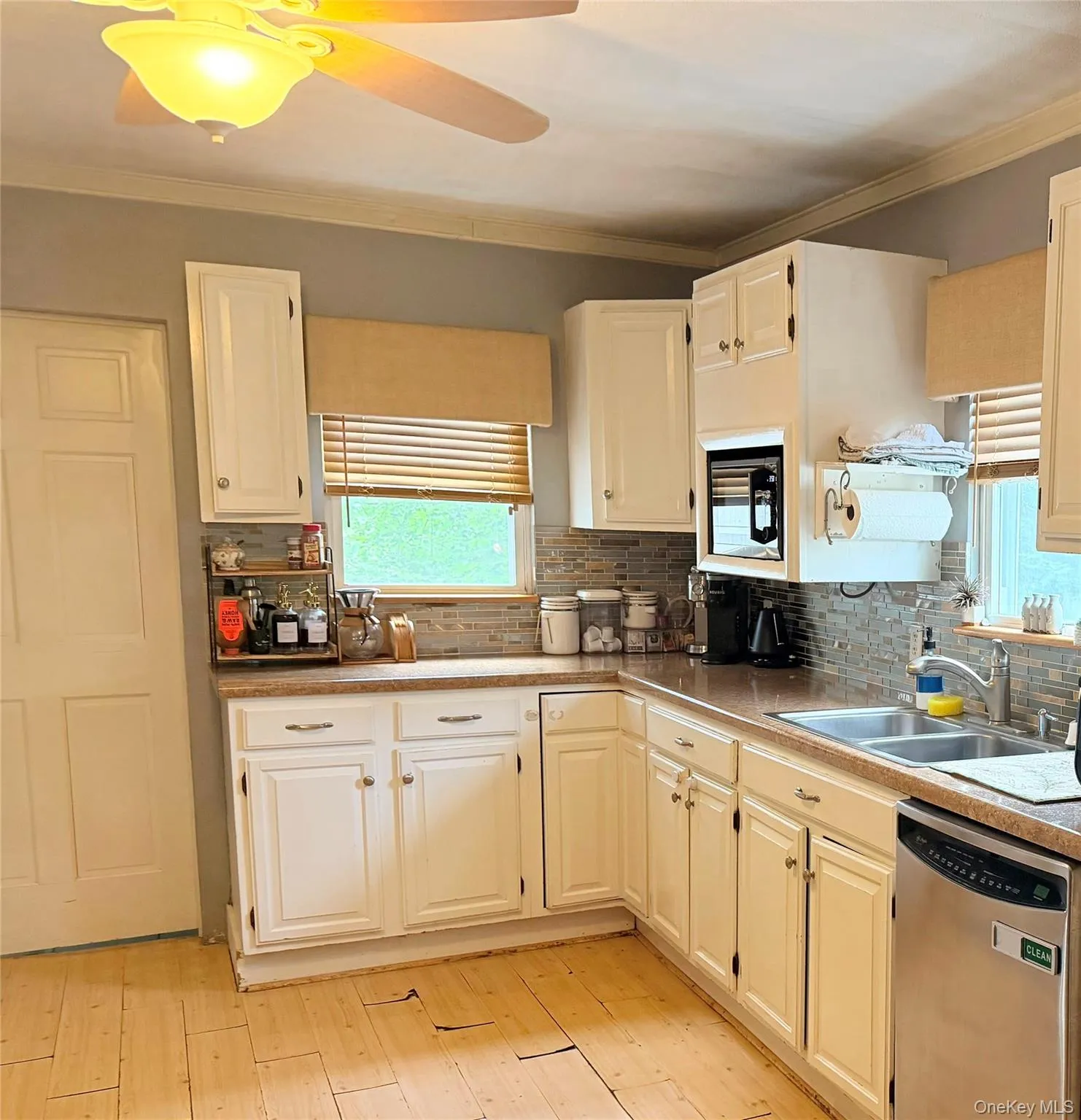 18 Pleasant Avenue, Montgomery, NY, 3 Bedrooms Bedrooms, 6 Rooms Rooms,2 BathroomsBathrooms,Residential,For Rent,Pleasant,0,1017679 18 Pleasant Avenue, Montgomery, NY, 3 Bedrooms Bedrooms, 6 Rooms Rooms,2 BathroomsBathrooms,Residential,For Rent,Pleasant,0,1017679