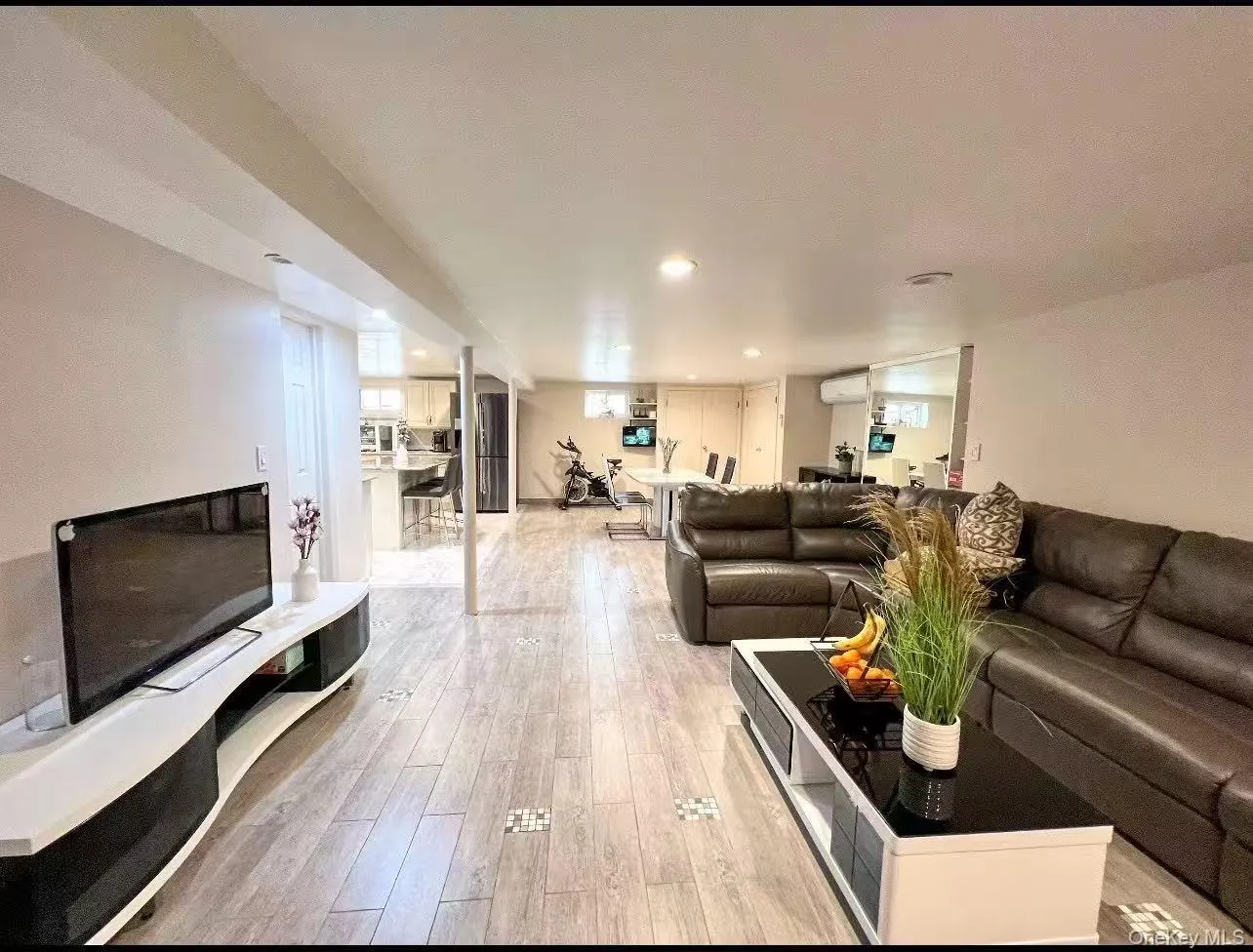 248-50 54th Avenue, New York, NY, 5 Bedrooms Bedrooms, 11 Rooms Rooms,3 BathroomsBathrooms,Residential,For Rent,54th,0,KEY1017681 248-50 54th Avenue, New York, NY, 5 Bedrooms Bedrooms, 11 Rooms Rooms,3 BathroomsBathrooms,Residential,For Rent,54th,0,KEY1017681