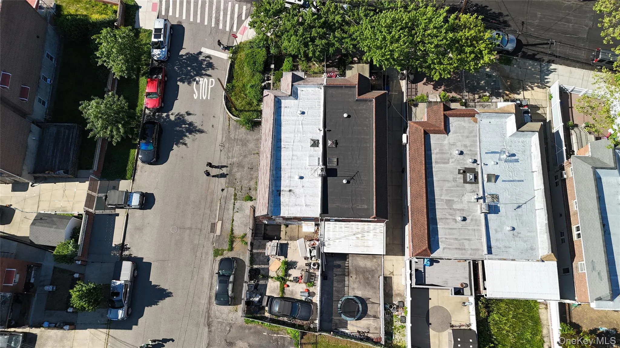 3140 Waterbury Avenue, New York, NY, 3 Bedrooms Bedrooms, 8 Rooms Rooms,2 BathroomsBathrooms,Residential,For Rent,Waterbury,0,KEY1017683 3140 Waterbury Avenue, New York, NY, 3 Bedrooms Bedrooms, 8 Rooms Rooms,2 BathroomsBathrooms,Residential,For Rent,Waterbury,0,KEY1017683