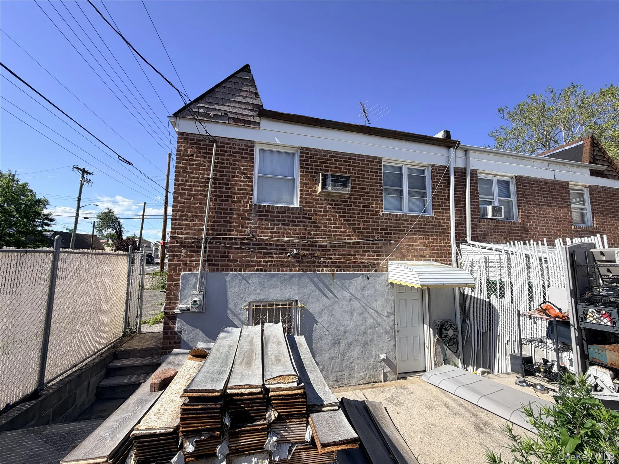 3140 Waterbury Avenue, New York, NY, 3 Bedrooms Bedrooms, 8 Rooms Rooms,2 BathroomsBathrooms,Residential,For Rent,Waterbury,0,KEY1017683 3140 Waterbury Avenue, New York, NY, 3 Bedrooms Bedrooms, 8 Rooms Rooms,2 BathroomsBathrooms,Residential,For Rent,Waterbury,0,KEY1017683
