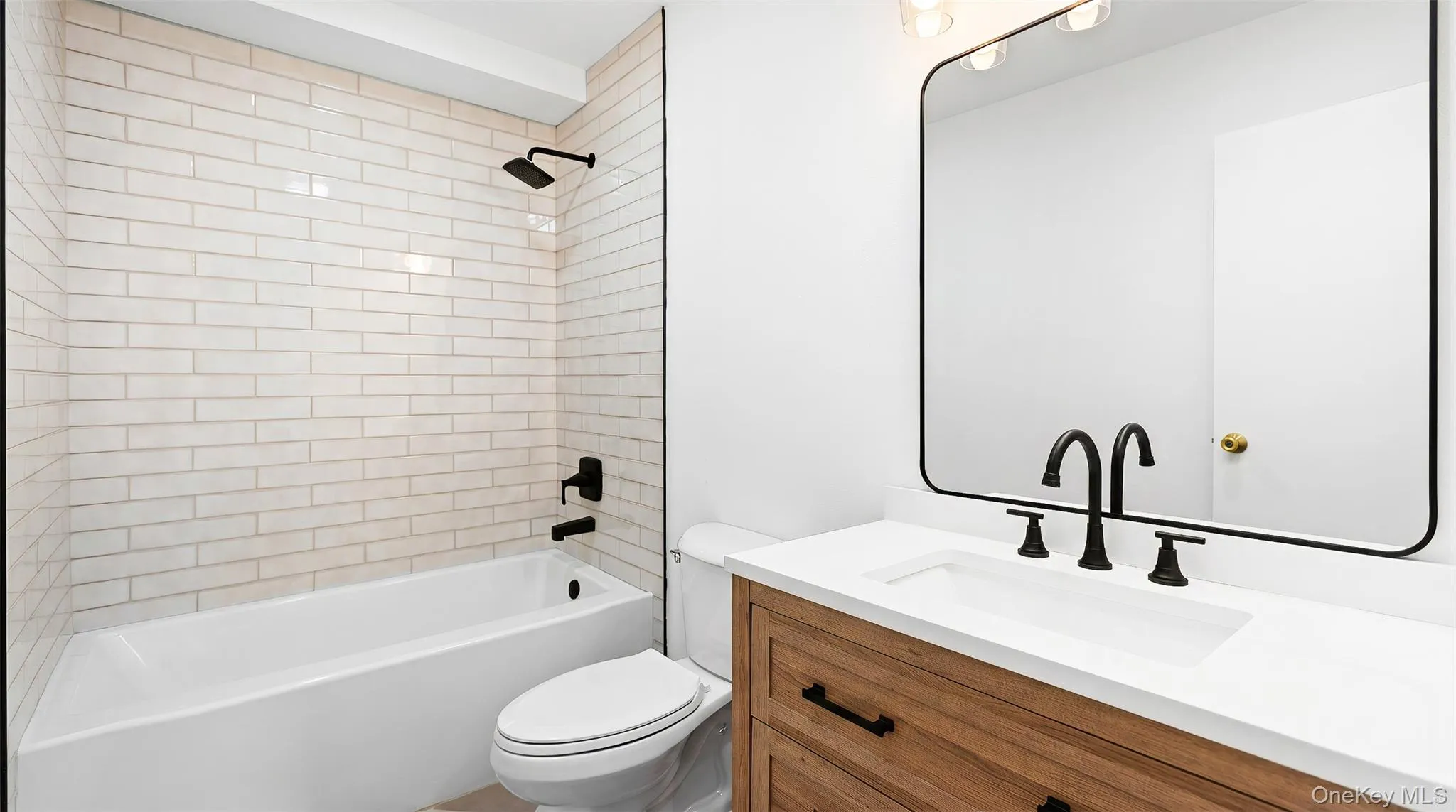 7 Sinnickson Road, Brookhaven, NY, 4 Bedrooms Bedrooms, 10 Rooms Rooms,3 BathroomsBathrooms,Residential,For Rent,Sinnickson,0,KEY1017688 7 Sinnickson Road, Brookhaven, NY, 4 Bedrooms Bedrooms, 10 Rooms Rooms,3 BathroomsBathrooms,Residential,For Rent,Sinnickson,0,KEY1017688