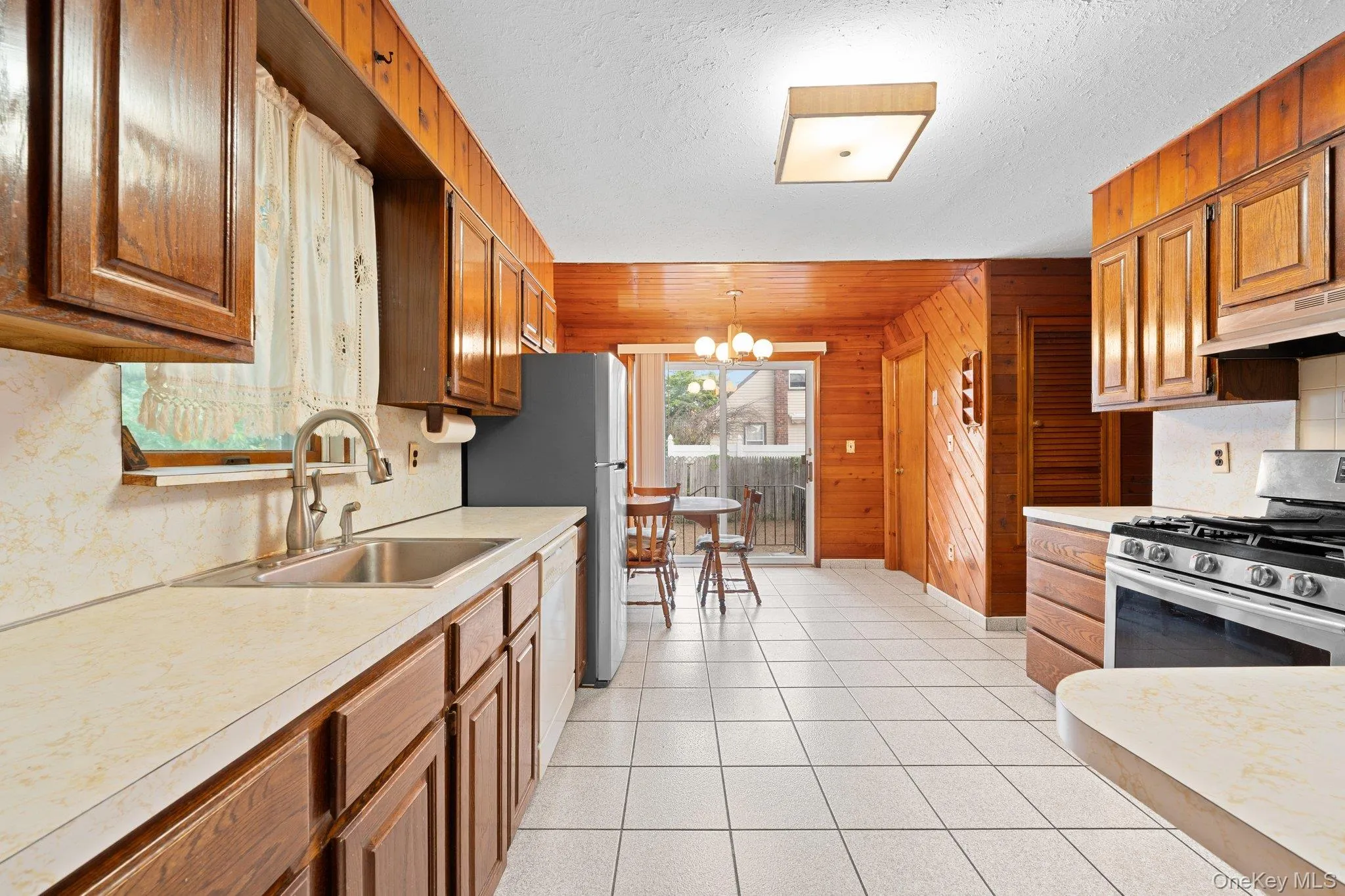 1318 Scimitar Avenue, Hempstead, NY, 4 Bedrooms Bedrooms, 8 Rooms Rooms,2 BathroomsBathrooms,Residential,For Rent,Scimitar,0,KEY1017689 1318 Scimitar Avenue, Hempstead, NY, 4 Bedrooms Bedrooms, 8 Rooms Rooms,2 BathroomsBathrooms,Residential,For Rent,Scimitar,0,KEY1017689