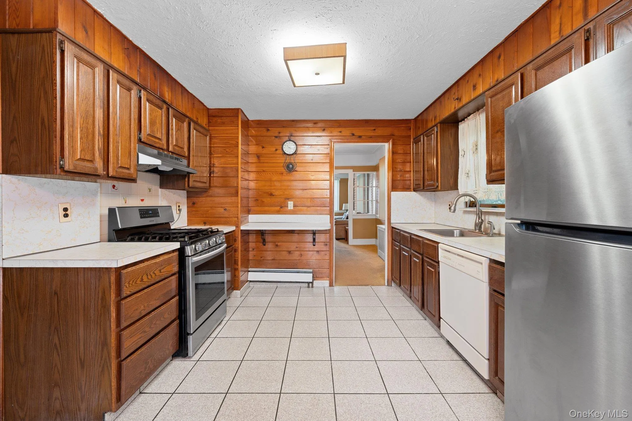 1318 Scimitar Avenue, Hempstead, NY, 4 Bedrooms Bedrooms, 8 Rooms Rooms,2 BathroomsBathrooms,Residential,For Rent,Scimitar,0,KEY1017689 1318 Scimitar Avenue, Hempstead, NY, 4 Bedrooms Bedrooms, 8 Rooms Rooms,2 BathroomsBathrooms,Residential,For Rent,Scimitar,0,KEY1017689
