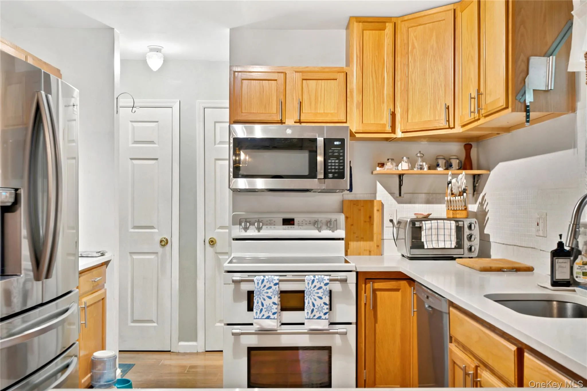 58 Silver Road, Brookhaven, NY, 3 Bedrooms Bedrooms, 10 Rooms Rooms,1 BathroomBathrooms,Residential,For Rent,Silver,0,KEY1017690 58 Silver Road, Brookhaven, NY, 3 Bedrooms Bedrooms, 10 Rooms Rooms,1 BathroomBathrooms,Residential,For Rent,Silver,0,KEY1017690