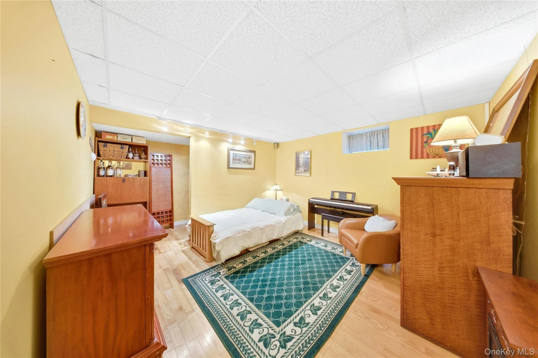 58 Silver Road, Brookhaven, NY, 3 Bedrooms Bedrooms, 10 Rooms Rooms,1 BathroomBathrooms,Residential,For Rent,Silver,0,KEY1017690 58 Silver Road, Brookhaven, NY, 3 Bedrooms Bedrooms, 10 Rooms Rooms,1 BathroomBathrooms,Residential,For Rent,Silver,0,KEY1017690