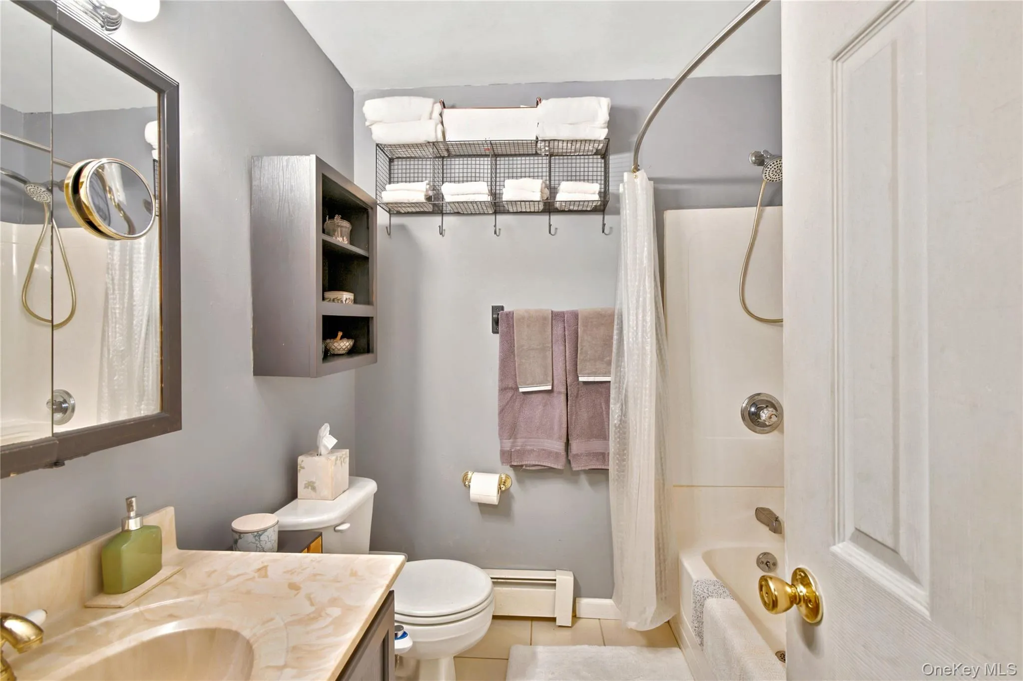 58 Silver Road, Brookhaven, NY, 3 Bedrooms Bedrooms, 10 Rooms Rooms,1 BathroomBathrooms,Residential,For Rent,Silver,0,KEY1017690 58 Silver Road, Brookhaven, NY, 3 Bedrooms Bedrooms, 10 Rooms Rooms,1 BathroomBathrooms,Residential,For Rent,Silver,0,KEY1017690