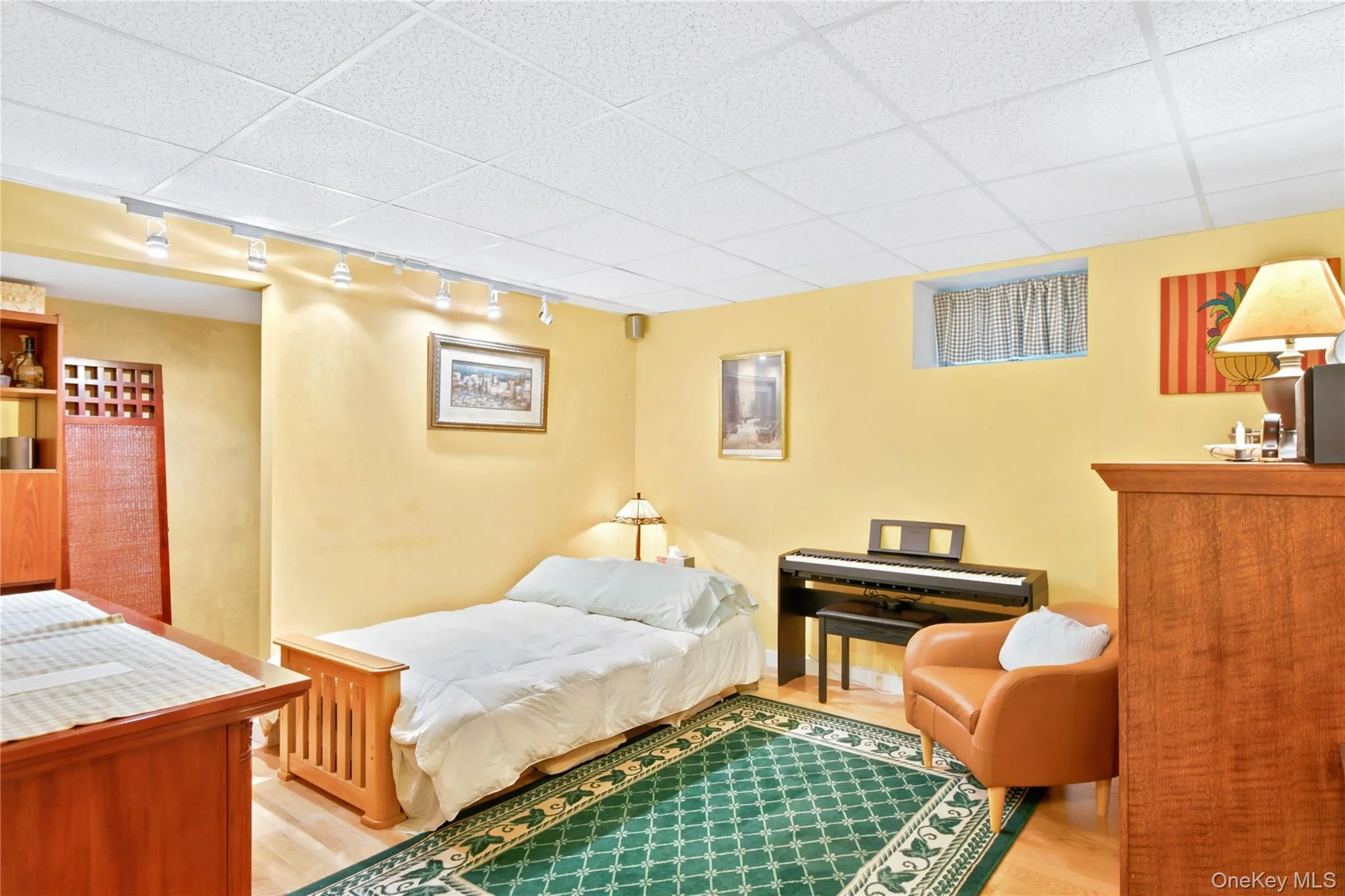 58 Silver Road, Brookhaven, NY, 3 Bedrooms Bedrooms, 10 Rooms Rooms,1 BathroomBathrooms,Residential,For Rent,Silver,0,KEY1017690 58 Silver Road, Brookhaven, NY, 3 Bedrooms Bedrooms, 10 Rooms Rooms,1 BathroomBathrooms,Residential,For Rent,Silver,0,KEY1017690
