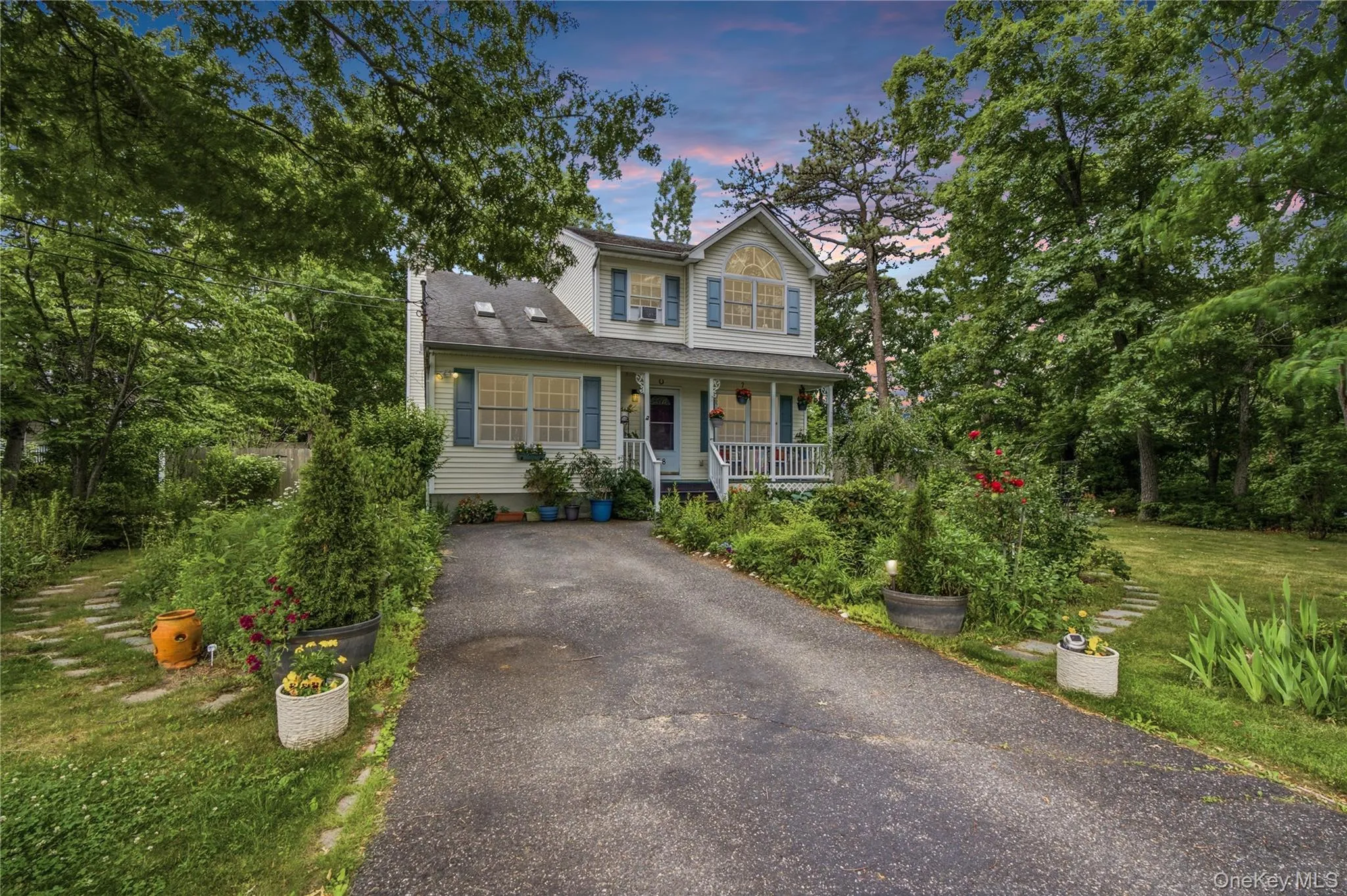 58 Silver Road, Brookhaven, NY, 3 Bedrooms Bedrooms, 10 Rooms Rooms,1 BathroomBathrooms,Residential,For Rent,Silver,0,KEY1017690 58 Silver Road, Brookhaven, NY, 3 Bedrooms Bedrooms, 10 Rooms Rooms,1 BathroomBathrooms,Residential,For Rent,Silver,0,KEY1017690