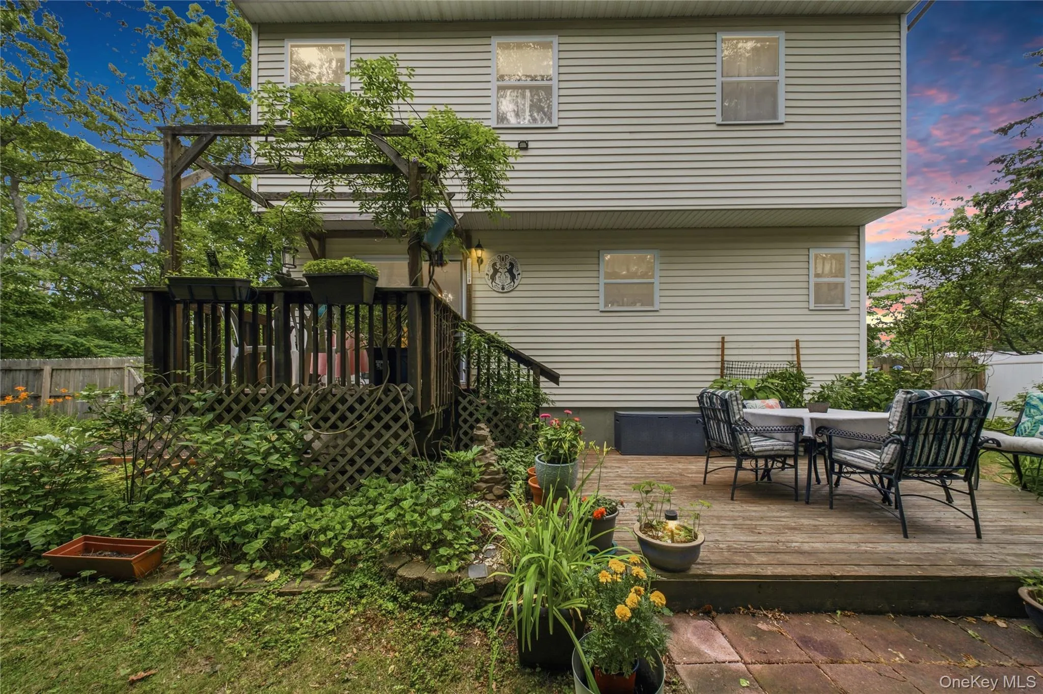 58 Silver Road, Brookhaven, NY, 3 Bedrooms Bedrooms, 10 Rooms Rooms,1 BathroomBathrooms,Residential,For Rent,Silver,0,KEY1017690 58 Silver Road, Brookhaven, NY, 3 Bedrooms Bedrooms, 10 Rooms Rooms,1 BathroomBathrooms,Residential,For Rent,Silver,0,KEY1017690