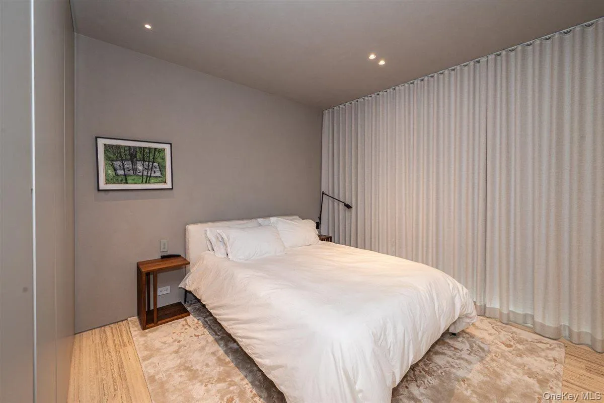 30 Pheasant Run, North Hempstead, NY, 8 Bedrooms Bedrooms, 12 Rooms Rooms,6 BathroomsBathrooms,Residential Lease,For Rent,Pheasant,0,KEY1017695 30 Pheasant Run, North Hempstead, NY, 8 Bedrooms Bedrooms, 12 Rooms Rooms,6 BathroomsBathrooms,Residential Lease,For Rent,Pheasant,0,KEY1017695