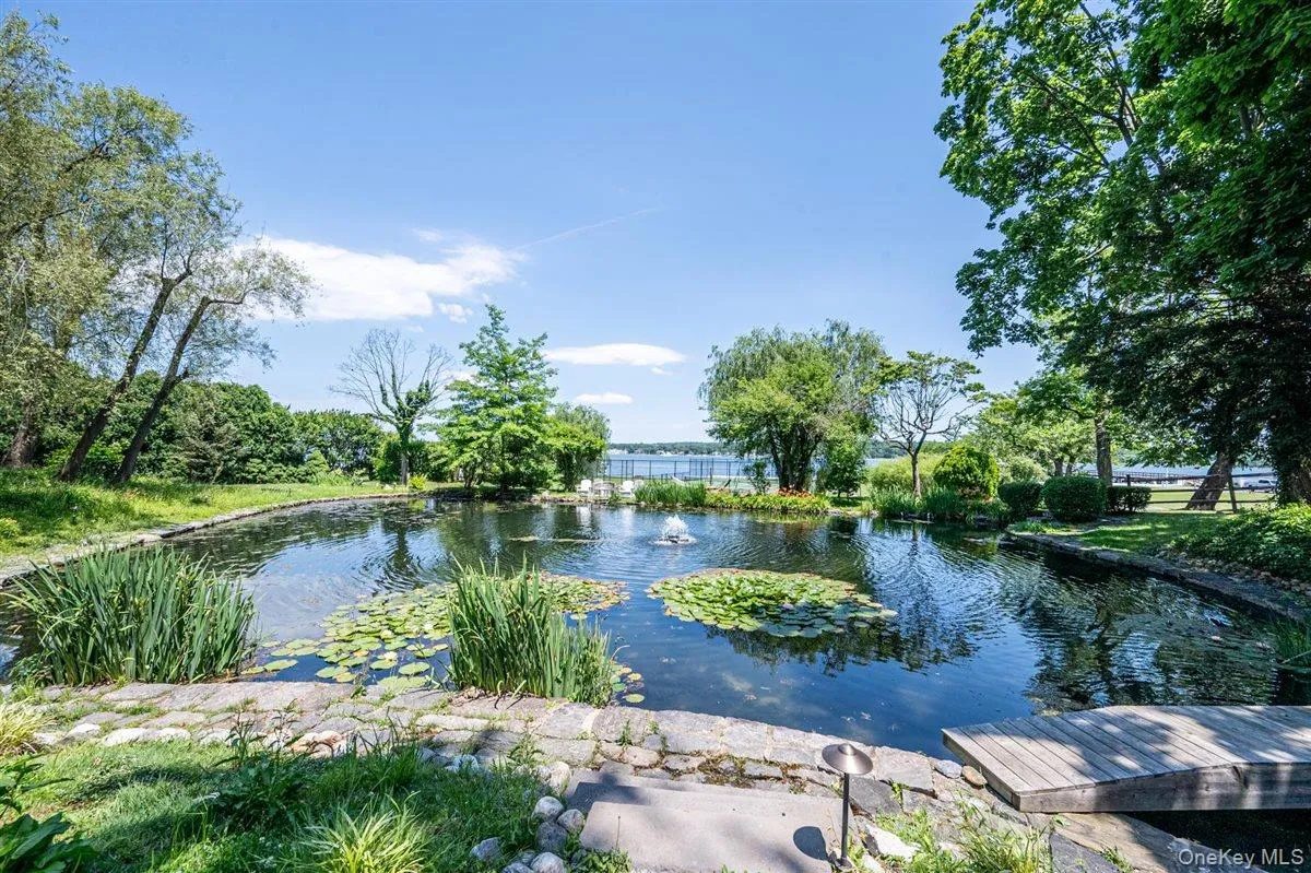 30 Pheasant Run, North Hempstead, NY, 8 Bedrooms Bedrooms, 12 Rooms Rooms,6 BathroomsBathrooms,Residential Lease,For Rent,Pheasant,0,KEY1017695 30 Pheasant Run, North Hempstead, NY, 8 Bedrooms Bedrooms, 12 Rooms Rooms,6 BathroomsBathrooms,Residential Lease,For Rent,Pheasant,0,KEY1017695