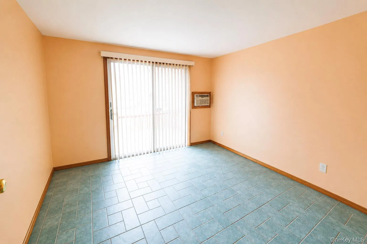 937 7th Street, North Hempstead, NY, 3 Bedrooms Bedrooms, 9 Rooms Rooms,2 BathroomsBathrooms,Residential,For Rent,7th,0,KEY1017696 937 7th Street, North Hempstead, NY, 3 Bedrooms Bedrooms, 9 Rooms Rooms,2 BathroomsBathrooms,Residential,For Rent,7th,0,KEY1017696