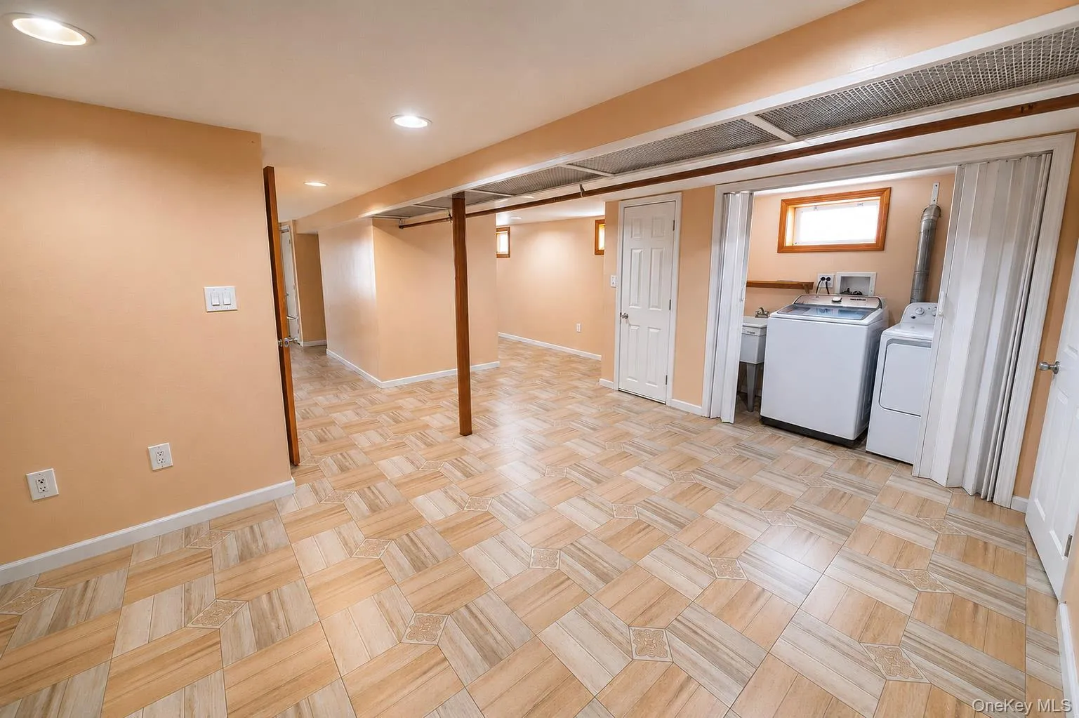 937 7th Street, North Hempstead, NY, 3 Bedrooms Bedrooms, 9 Rooms Rooms,2 BathroomsBathrooms,Residential,For Rent,7th,0,KEY1017696 937 7th Street, North Hempstead, NY, 3 Bedrooms Bedrooms, 9 Rooms Rooms,2 BathroomsBathrooms,Residential,For Rent,7th,0,KEY1017696