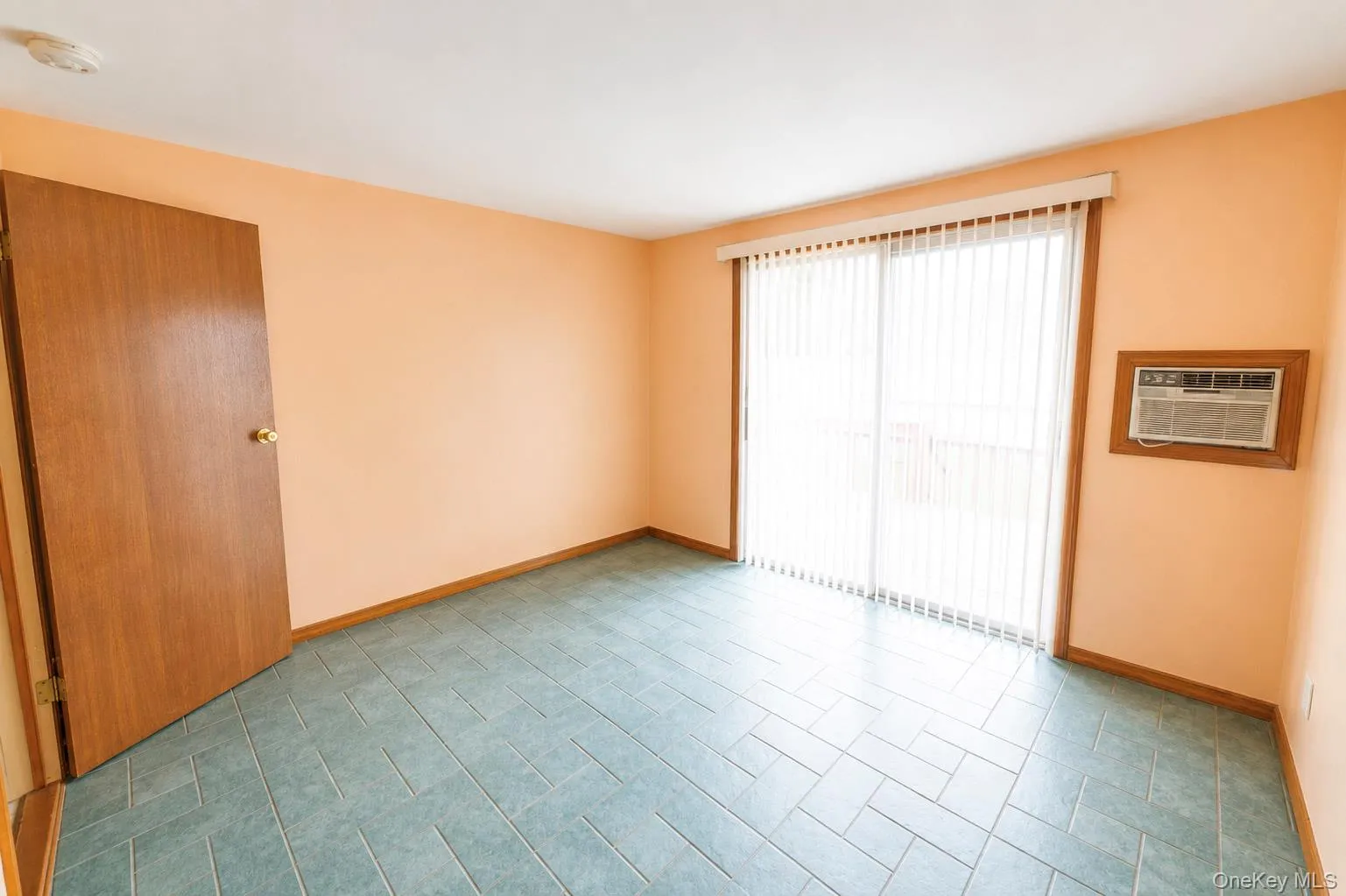937 7th Street, North Hempstead, NY, 3 Bedrooms Bedrooms, 9 Rooms Rooms,2 BathroomsBathrooms,Residential,For Rent,7th,0,KEY1017696 937 7th Street, North Hempstead, NY, 3 Bedrooms Bedrooms, 9 Rooms Rooms,2 BathroomsBathrooms,Residential,For Rent,7th,0,KEY1017696