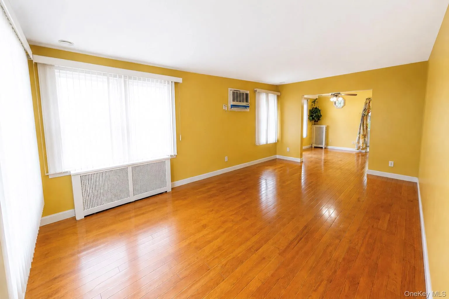 937 7th Street, North Hempstead, NY, 3 Bedrooms Bedrooms, 9 Rooms Rooms,2 BathroomsBathrooms,Residential,For Rent,7th,0,KEY1017696 937 7th Street, North Hempstead, NY, 3 Bedrooms Bedrooms, 9 Rooms Rooms,2 BathroomsBathrooms,Residential,For Rent,7th,0,KEY1017696