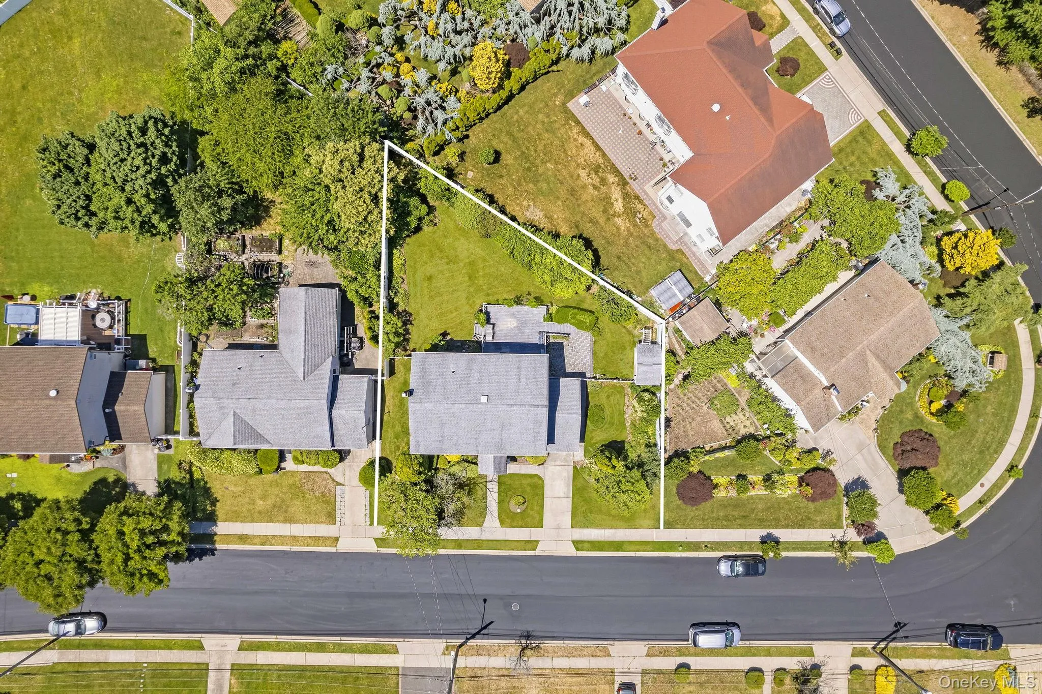 216 Gardner Avenue, Oyster Bay, NY, 5 Bedrooms Bedrooms, 9 Rooms Rooms,2 BathroomsBathrooms,Residential,For Rent,Gardner,0,KEY1017700 216 Gardner Avenue, Oyster Bay, NY, 5 Bedrooms Bedrooms, 9 Rooms Rooms,2 BathroomsBathrooms,Residential,For Rent,Gardner,0,KEY1017700