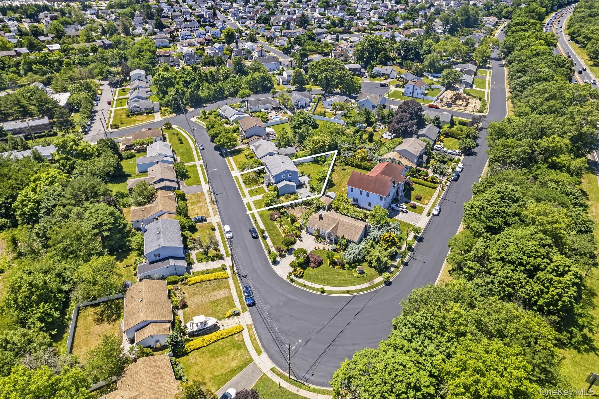 216 Gardner Avenue, Oyster Bay, NY, 5 Bedrooms Bedrooms, 9 Rooms Rooms,2 BathroomsBathrooms,Residential,For Rent,Gardner,0,KEY1017700 216 Gardner Avenue, Oyster Bay, NY, 5 Bedrooms Bedrooms, 9 Rooms Rooms,2 BathroomsBathrooms,Residential,For Rent,Gardner,0,KEY1017700
