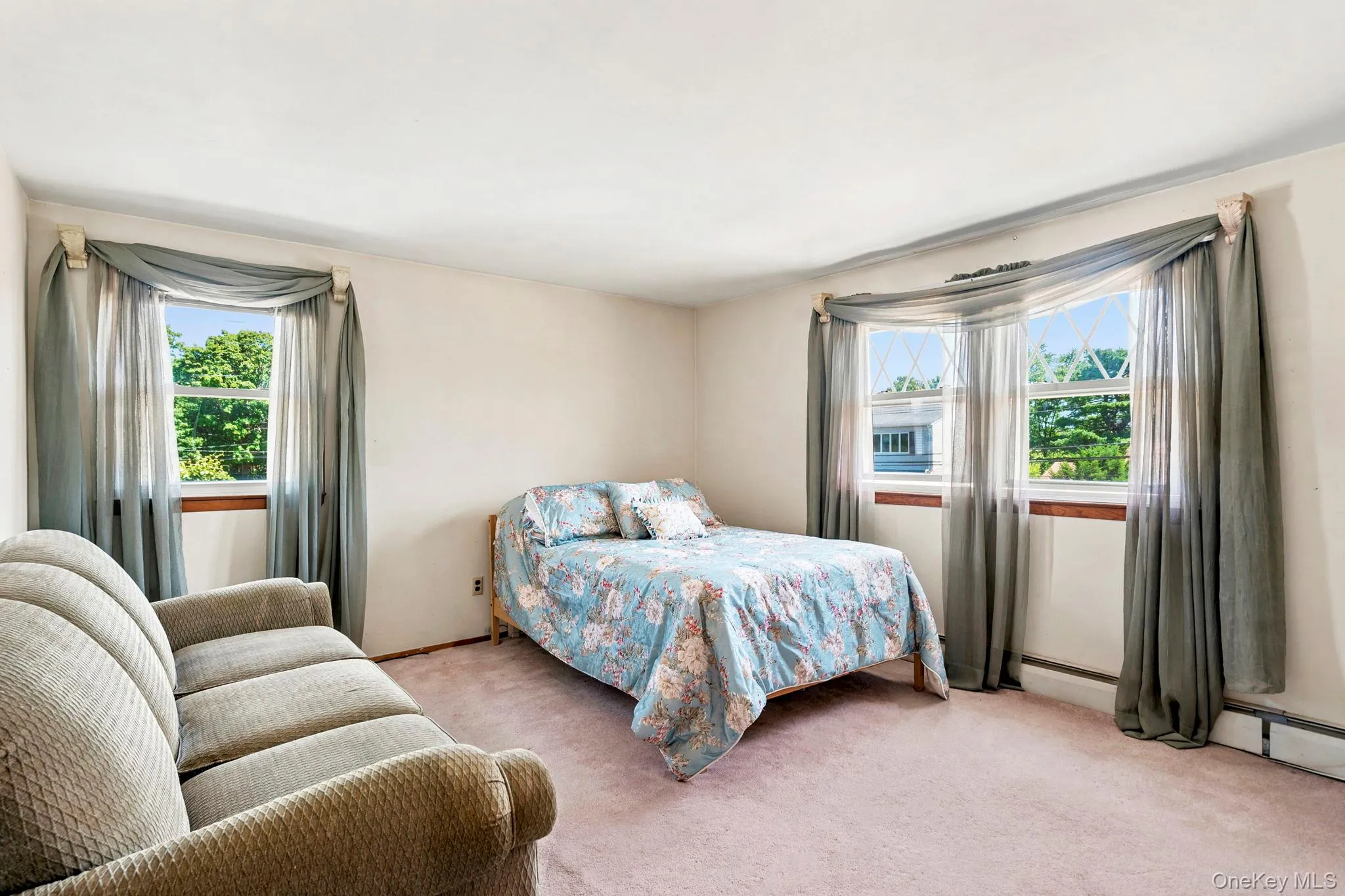 216 Gardner Avenue, Oyster Bay, NY, 5 Bedrooms Bedrooms, 9 Rooms Rooms,2 BathroomsBathrooms,Residential,For Rent,Gardner,0,KEY1017700 216 Gardner Avenue, Oyster Bay, NY, 5 Bedrooms Bedrooms, 9 Rooms Rooms,2 BathroomsBathrooms,Residential,For Rent,Gardner,0,KEY1017700
