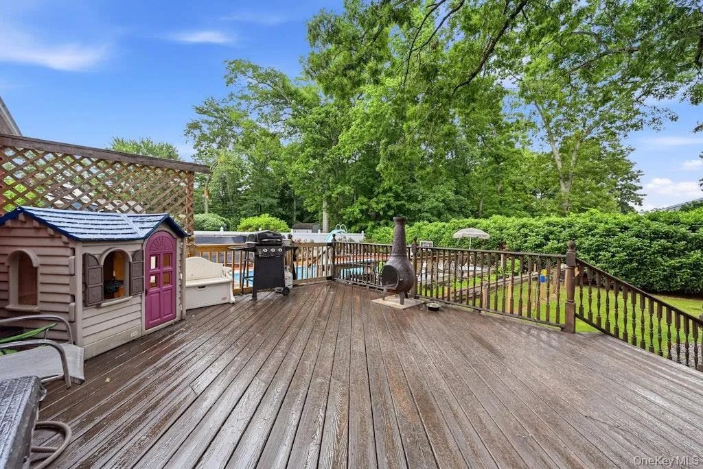 23 Flicker Drive, Brookhaven, NY, 3 Bedrooms Bedrooms, 6 Rooms Rooms,3 BathroomsBathrooms,Residential,For Rent,Flicker,0,1017701 23 Flicker Drive, Brookhaven, NY, 3 Bedrooms Bedrooms, 6 Rooms Rooms,3 BathroomsBathrooms,Residential,For Rent,Flicker,0,1017701