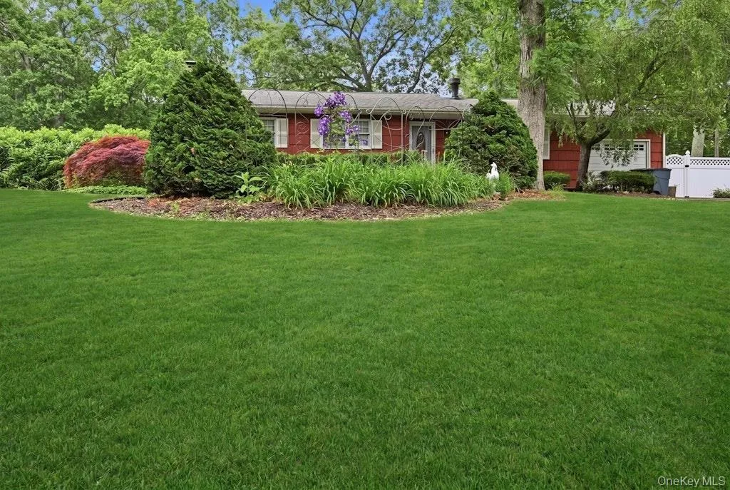 23 Flicker Drive, Brookhaven, NY, 3 Bedrooms Bedrooms, 6 Rooms Rooms,3 BathroomsBathrooms,Residential,For Rent,Flicker,0,1017701 23 Flicker Drive, Brookhaven, NY, 3 Bedrooms Bedrooms, 6 Rooms Rooms,3 BathroomsBathrooms,Residential,For Rent,Flicker,0,1017701