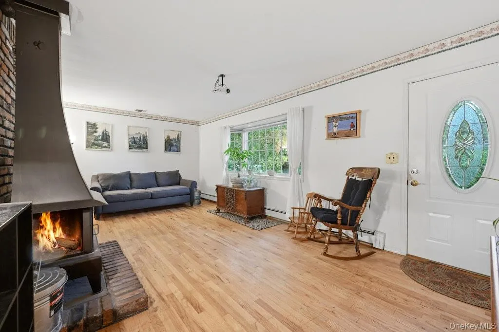 23 Flicker Drive, Brookhaven, NY, 3 Bedrooms Bedrooms, 6 Rooms Rooms,3 BathroomsBathrooms,Residential,For Rent,Flicker,0,1017701 23 Flicker Drive, Brookhaven, NY, 3 Bedrooms Bedrooms, 6 Rooms Rooms,3 BathroomsBathrooms,Residential,For Rent,Flicker,0,1017701