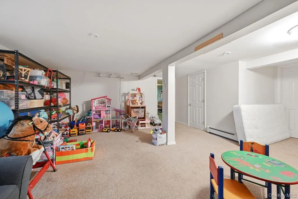 23 Flicker Drive, Brookhaven, NY, 3 Bedrooms Bedrooms, 6 Rooms Rooms,3 BathroomsBathrooms,Residential,For Rent,Flicker,0,1017701 23 Flicker Drive, Brookhaven, NY, 3 Bedrooms Bedrooms, 6 Rooms Rooms,3 BathroomsBathrooms,Residential,For Rent,Flicker,0,1017701