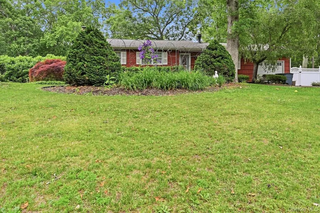 23 Flicker Drive, Brookhaven, NY, 3 Bedrooms Bedrooms, 6 Rooms Rooms,3 BathroomsBathrooms,Residential,For Rent,Flicker,0,KEY1017701 23 Flicker Drive, Brookhaven, NY, 3 Bedrooms Bedrooms, 6 Rooms Rooms,3 BathroomsBathrooms,Residential,For Rent,Flicker,0,KEY1017701