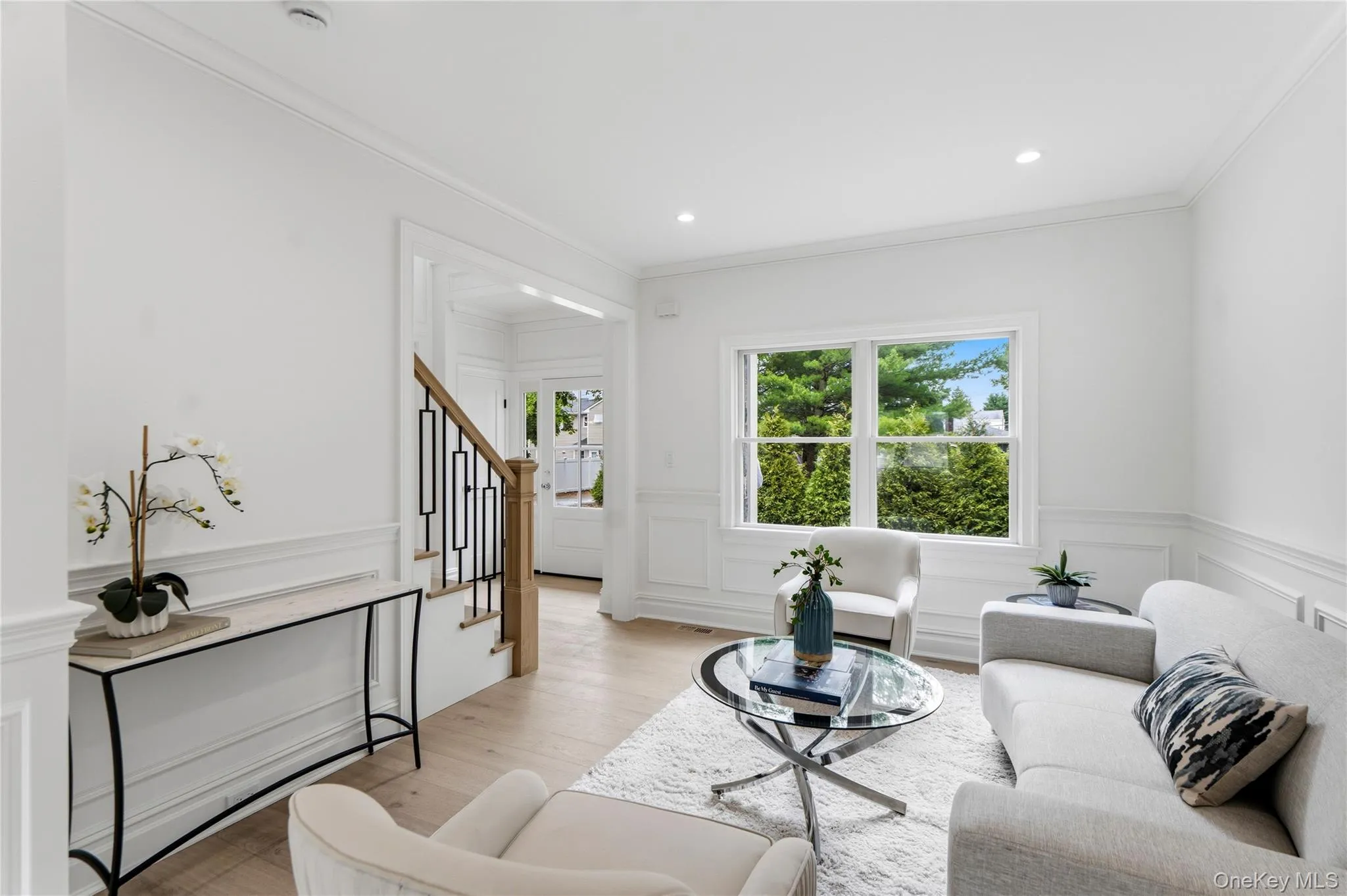 30 B Main Parkway, Oyster Bay, NY, 5 Bedrooms Bedrooms, 12 Rooms Rooms,3 BathroomsBathrooms,Residential,For Rent,Main,0,KEY1017703 30 B Main Parkway, Oyster Bay, NY, 5 Bedrooms Bedrooms, 12 Rooms Rooms,3 BathroomsBathrooms,Residential,For Rent,Main,0,KEY1017703