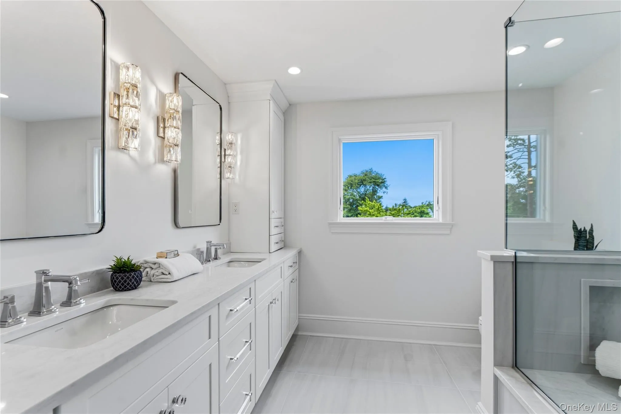 30 B Main Parkway, Oyster Bay, NY, 5 Bedrooms Bedrooms, 12 Rooms Rooms,3 BathroomsBathrooms,Residential,For Rent,Main,0,KEY1017703 30 B Main Parkway, Oyster Bay, NY, 5 Bedrooms Bedrooms, 12 Rooms Rooms,3 BathroomsBathrooms,Residential,For Rent,Main,0,KEY1017703