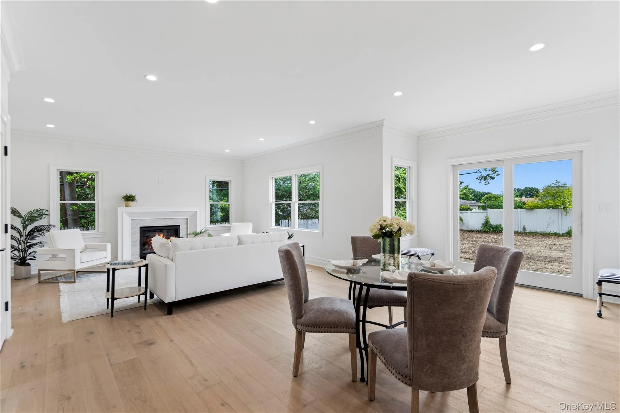 30 B Main Parkway, Oyster Bay, NY, 5 Bedrooms Bedrooms, 12 Rooms Rooms,3 BathroomsBathrooms,Residential,For Rent,Main,0,KEY1017703 30 B Main Parkway, Oyster Bay, NY, 5 Bedrooms Bedrooms, 12 Rooms Rooms,3 BathroomsBathrooms,Residential,For Rent,Main,0,KEY1017703