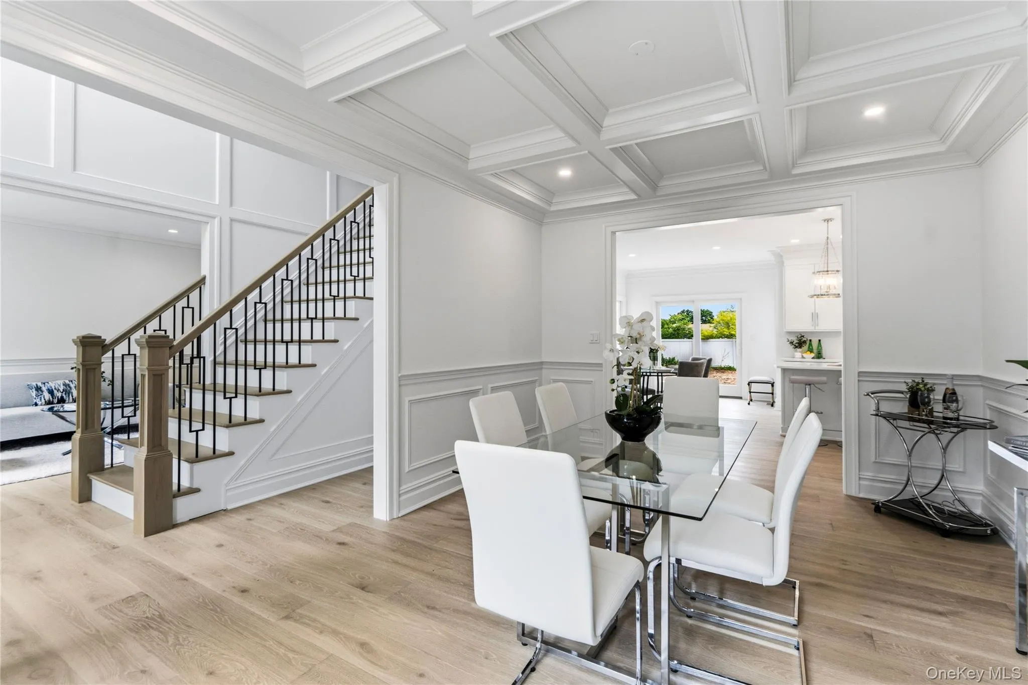 30 B Main Parkway, Oyster Bay, NY, 5 Bedrooms Bedrooms, 12 Rooms Rooms,3 BathroomsBathrooms,Residential,For Rent,Main,0,KEY1017703 30 B Main Parkway, Oyster Bay, NY, 5 Bedrooms Bedrooms, 12 Rooms Rooms,3 BathroomsBathrooms,Residential,For Rent,Main,0,KEY1017703