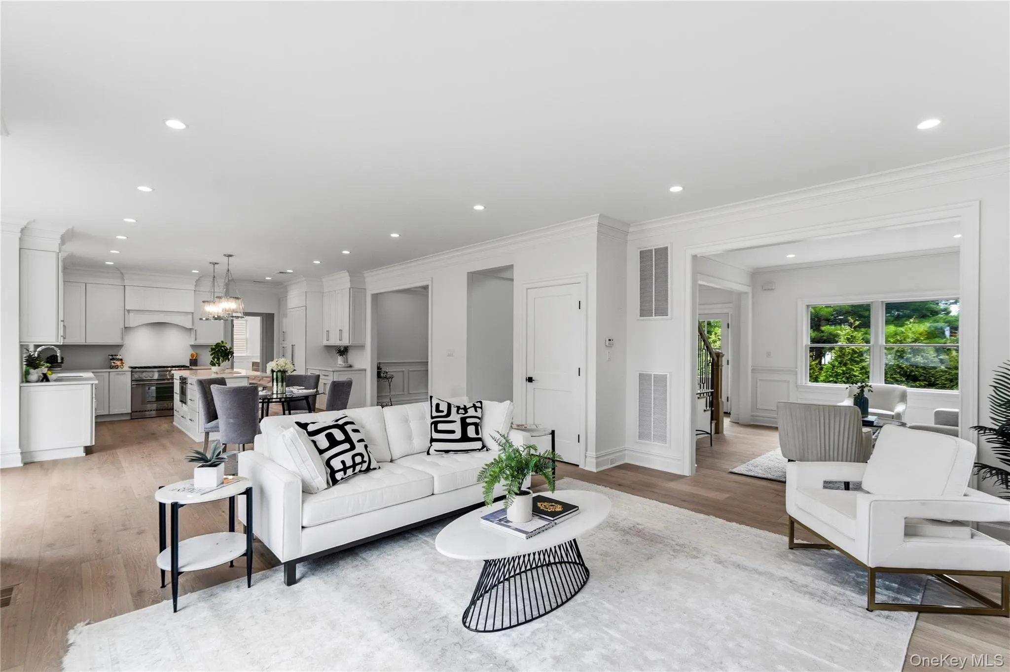 30 B Main Parkway, Oyster Bay, NY, 5 Bedrooms Bedrooms, 12 Rooms Rooms,3 BathroomsBathrooms,Residential,For Rent,Main,0,KEY1017703 30 B Main Parkway, Oyster Bay, NY, 5 Bedrooms Bedrooms, 12 Rooms Rooms,3 BathroomsBathrooms,Residential,For Rent,Main,0,KEY1017703