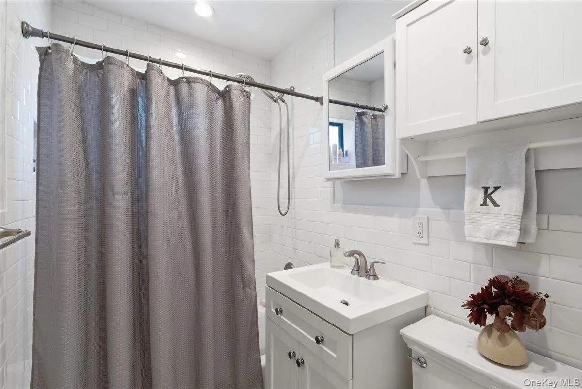 Bathroom Bathroom