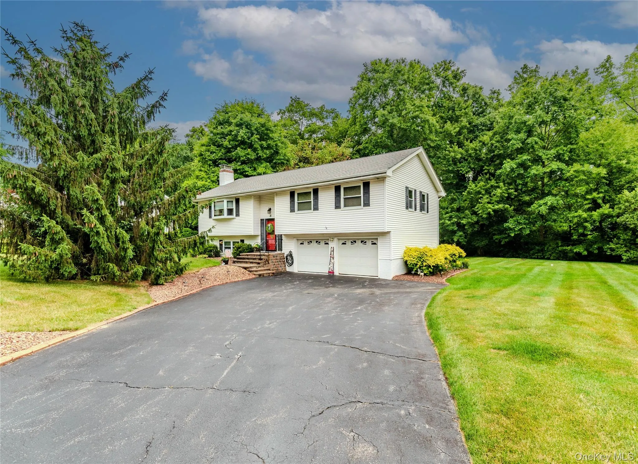 20 Kendell Drive, Wappinger, NY, 3 Bedrooms Bedrooms, 9 Rooms Rooms,2 BathroomsBathrooms,Residential,For Rent,Kendell,0,KEY1017707 20 Kendell Drive, Wappinger, NY, 3 Bedrooms Bedrooms, 9 Rooms Rooms,2 BathroomsBathrooms,Residential,For Rent,Kendell,0,KEY1017707