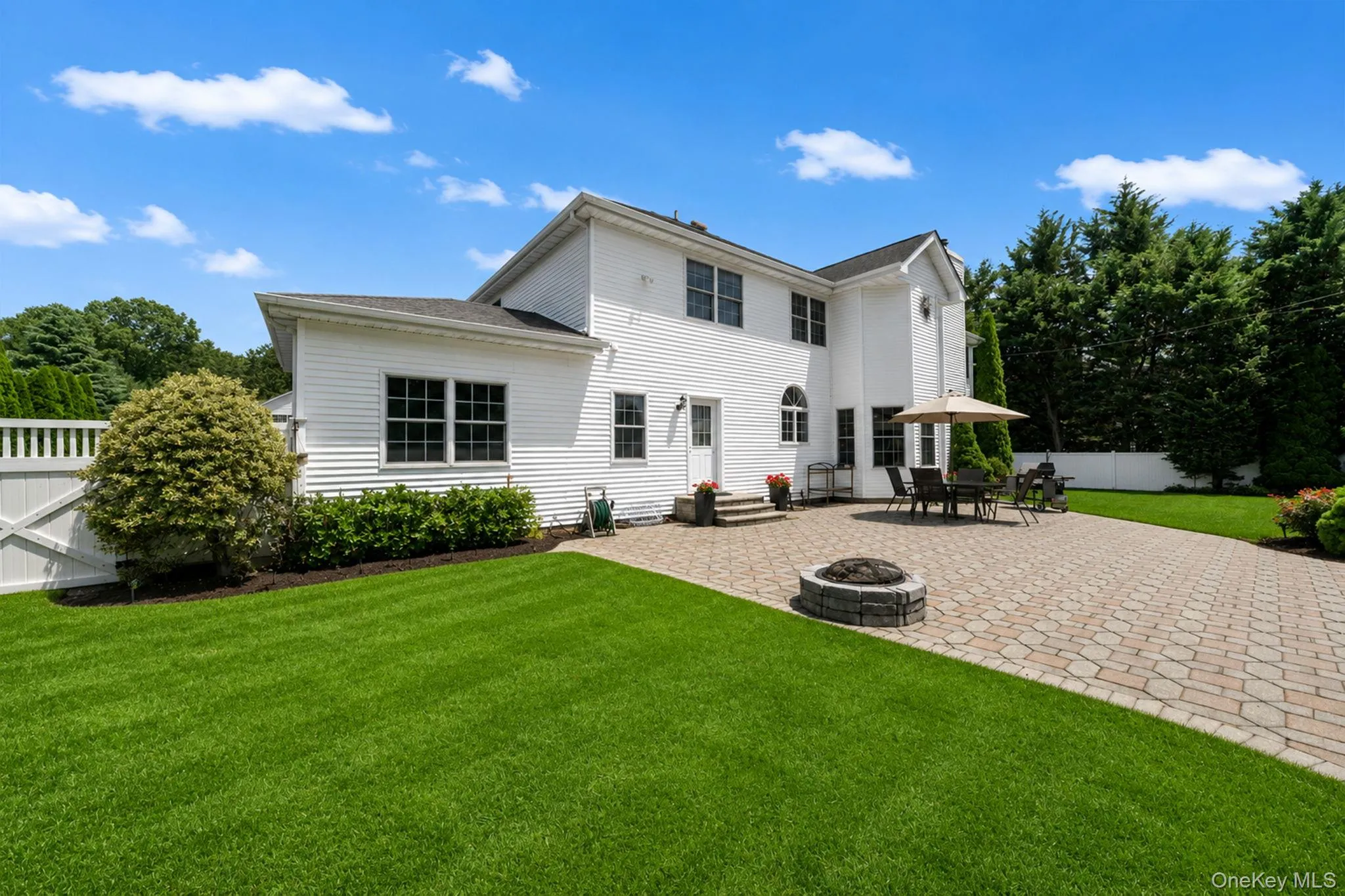 10 Park View Lane, Brookhaven, NY, 5 Bedrooms Bedrooms, 9 Rooms Rooms,3 BathroomsBathrooms,Residential,For Rent,Park View,0,KEY1017709 10 Park View Lane, Brookhaven, NY, 5 Bedrooms Bedrooms, 9 Rooms Rooms,3 BathroomsBathrooms,Residential,For Rent,Park View,0,KEY1017709