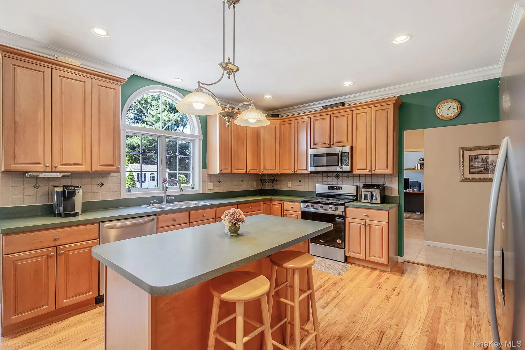 10 Park View Lane, Brookhaven, NY, 5 Bedrooms Bedrooms, 9 Rooms Rooms,3 BathroomsBathrooms,Residential,For Rent,Park View,0,KEY1017709 10 Park View Lane, Brookhaven, NY, 5 Bedrooms Bedrooms, 9 Rooms Rooms,3 BathroomsBathrooms,Residential,For Rent,Park View,0,KEY1017709