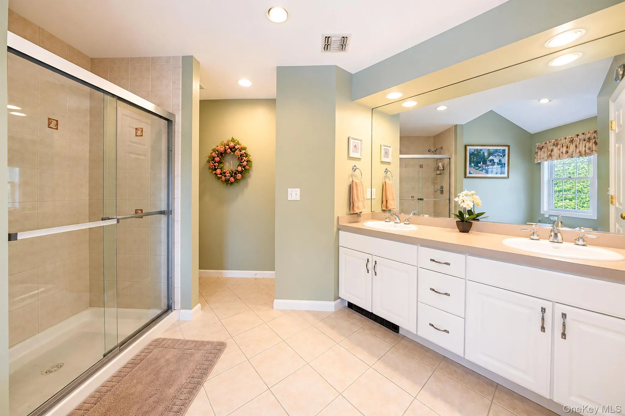 10 Park View Lane, Brookhaven, NY, 5 Bedrooms Bedrooms, 9 Rooms Rooms,3 BathroomsBathrooms,Residential,For Rent,Park View,0,KEY1017709 10 Park View Lane, Brookhaven, NY, 5 Bedrooms Bedrooms, 9 Rooms Rooms,3 BathroomsBathrooms,Residential,For Rent,Park View,0,KEY1017709