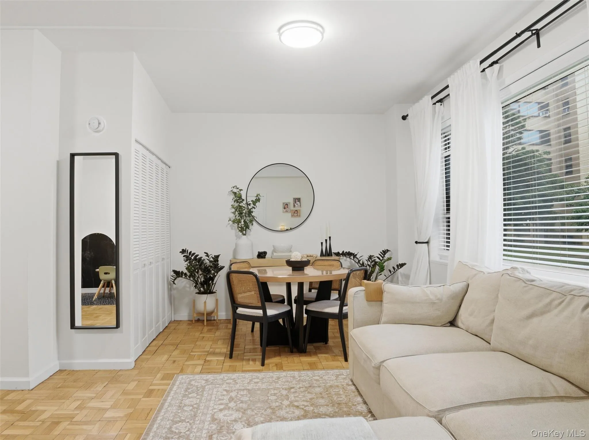 8 Fordham Hill Oval, New York, NY, 2 Bedrooms Bedrooms, 4 Rooms Rooms,1 BathroomBathrooms,Residential,For Rent,Fordham Hill,0,KEY1017710 8 Fordham Hill Oval, New York, NY, 2 Bedrooms Bedrooms, 4 Rooms Rooms,1 BathroomBathrooms,Residential,For Rent,Fordham Hill,0,KEY1017710