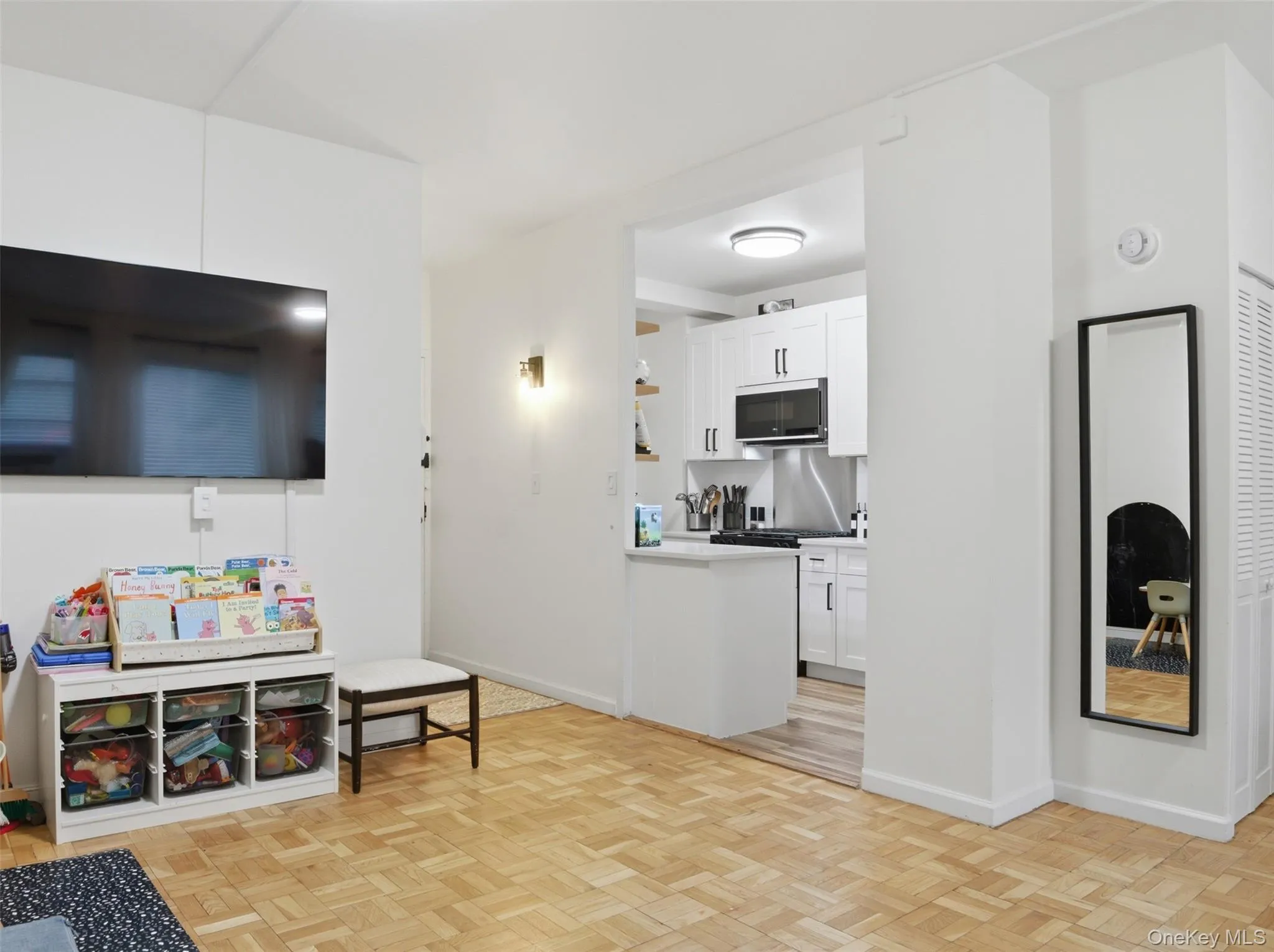 8 Fordham Hill Oval, New York, NY, 2 Bedrooms Bedrooms, 4 Rooms Rooms,1 BathroomBathrooms,Residential,For Rent,Fordham Hill,0,KEY1017710 8 Fordham Hill Oval, New York, NY, 2 Bedrooms Bedrooms, 4 Rooms Rooms,1 BathroomBathrooms,Residential,For Rent,Fordham Hill,0,KEY1017710