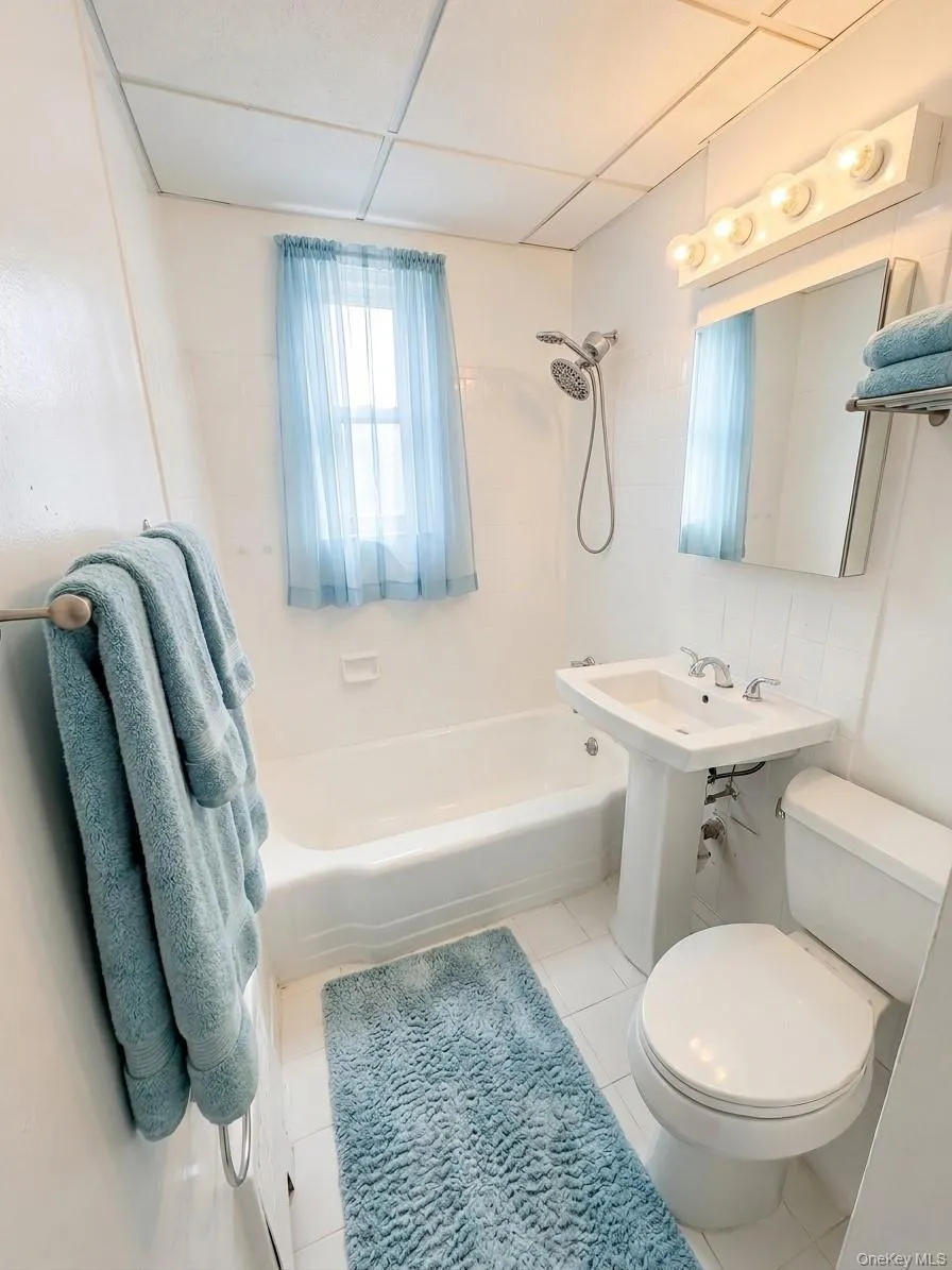 233-06 131 Avenue 233-06 131 Avenue Avenue, New York, NY, 1 Bedroom Bedrooms, 3 Rooms Rooms,1 BathroomBathrooms,Residential,For Rent,233-06 131 Avenue,0,KEY1017712 233-06 131 Avenue 233-06 131 Avenue Avenue, New York, NY, 1 Bedroom Bedrooms, 3 Rooms Rooms,1 BathroomBathrooms,Residential,For Rent,233-06 131 Avenue,0,KEY1017712