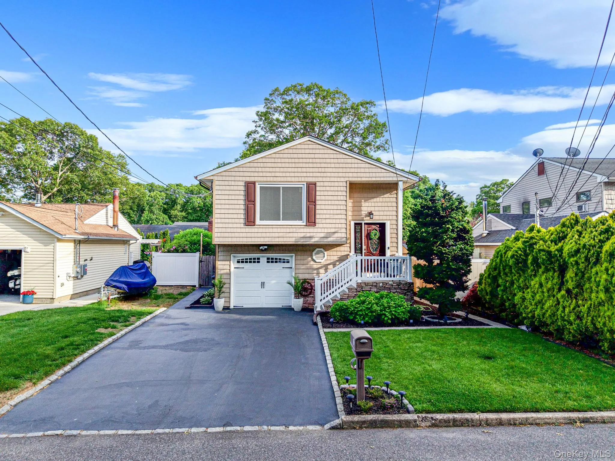 6 Atlantic Street, Brookhaven, NY, 4 Bedrooms Bedrooms, 11 Rooms Rooms,2 BathroomsBathrooms,Residential,For Rent,Atlantic,0,KEY1017713 6 Atlantic Street, Brookhaven, NY, 4 Bedrooms Bedrooms, 11 Rooms Rooms,2 BathroomsBathrooms,Residential,For Rent,Atlantic,0,KEY1017713