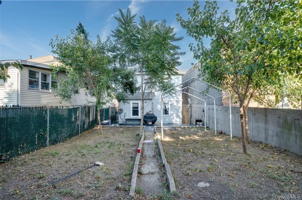 3623 Provost Avenue, New York, NY, 4 Bedrooms Bedrooms, 9 Rooms Rooms,1 BathroomBathrooms,Residential Lease,For Rent,Provost,0,KEY1017716 3623 Provost Avenue, New York, NY, 4 Bedrooms Bedrooms, 9 Rooms Rooms,1 BathroomBathrooms,Residential Lease,For Rent,Provost,0,KEY1017716