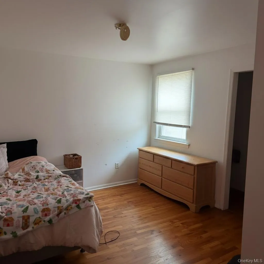 26 Quebec Road, Hempstead, NY, 3 Bedrooms Bedrooms, 5 Rooms Rooms,1 BathroomBathrooms,Residential Lease,For Rent,Quebec,0,KEY1017717 26 Quebec Road, Hempstead, NY, 3 Bedrooms Bedrooms, 5 Rooms Rooms,1 BathroomBathrooms,Residential Lease,For Rent,Quebec,0,KEY1017717