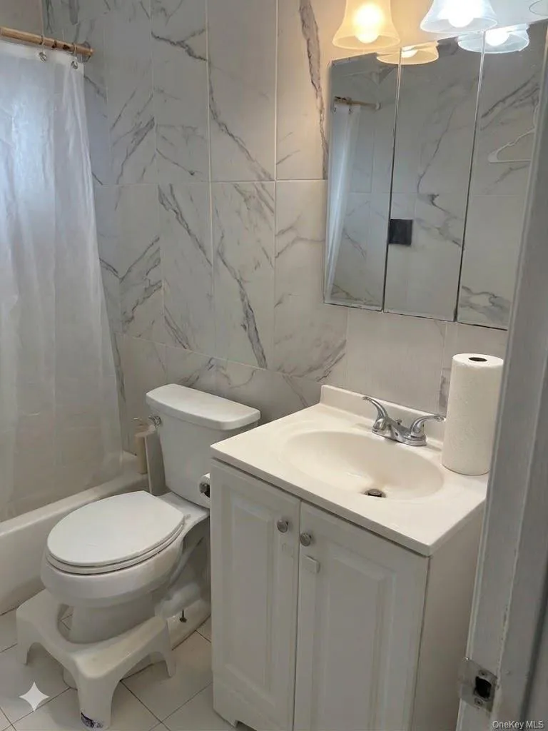 26 Quebec Road, Hempstead, NY, 3 Bedrooms Bedrooms, 5 Rooms Rooms,1 BathroomBathrooms,Residential Lease,For Rent,Quebec,0,KEY1017717 26 Quebec Road, Hempstead, NY, 3 Bedrooms Bedrooms, 5 Rooms Rooms,1 BathroomBathrooms,Residential Lease,For Rent,Quebec,0,KEY1017717
