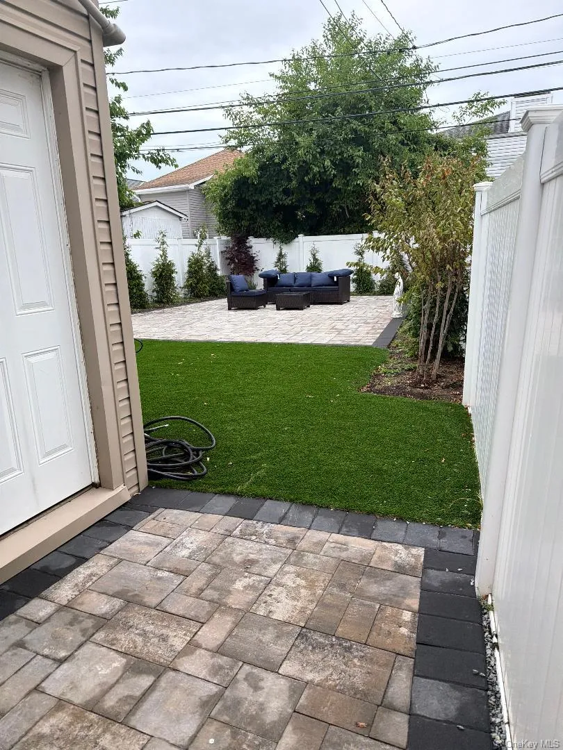 26 Quebec Road, Hempstead, NY, 3 Bedrooms Bedrooms, 5 Rooms Rooms,1 BathroomBathrooms,Residential Lease,For Rent,Quebec,0,KEY1017717 26 Quebec Road, Hempstead, NY, 3 Bedrooms Bedrooms, 5 Rooms Rooms,1 BathroomBathrooms,Residential Lease,For Rent,Quebec,0,KEY1017717