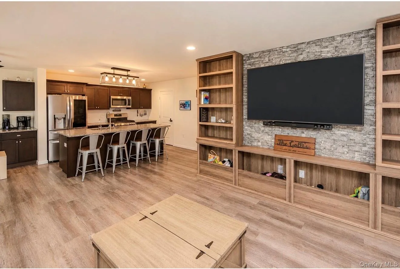 211 Ridgeline Drive, Poughkeepsie, NY, 3 Bedrooms Bedrooms, 6 Rooms Rooms,2 BathroomsBathrooms,Residential,For Rent,Ridgeline,0,1017718 211 Ridgeline Drive, Poughkeepsie, NY, 3 Bedrooms Bedrooms, 6 Rooms Rooms,2 BathroomsBathrooms,Residential,For Rent,Ridgeline,0,1017718