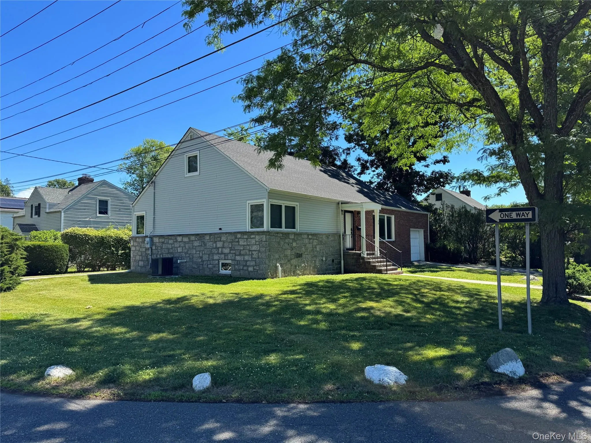 25 Alta Parkway, Mount Vernon, NY, 4 Bedrooms Bedrooms, 11 Rooms Rooms,3 BathroomsBathrooms,Residential,For Rent,Alta,0,KEY1017725 25 Alta Parkway, Mount Vernon, NY, 4 Bedrooms Bedrooms, 11 Rooms Rooms,3 BathroomsBathrooms,Residential,For Rent,Alta,0,KEY1017725